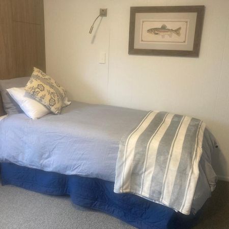 Anglers Adventure Paradise Cabin Bnb Wifi Parking Turangi Zewnętrze zdjęcie